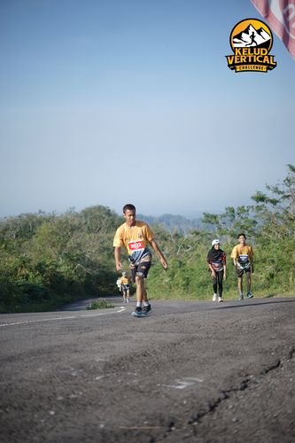 Race photo from Kelud Vertical Challenge 2024
