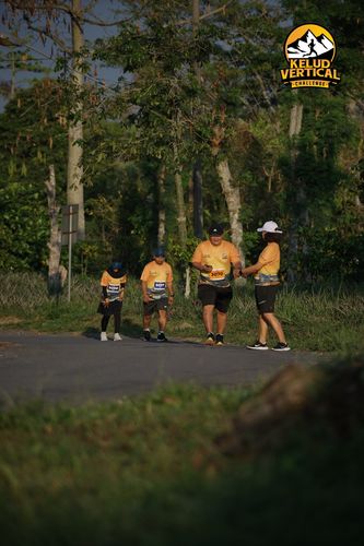 Race photo from Kelud Vertical Challenge 2024