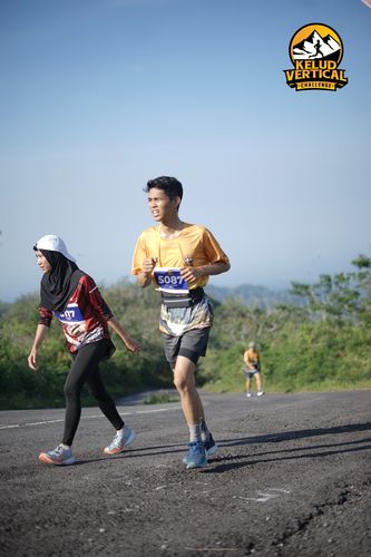 Race photo from Kelud Vertical Challenge 2024