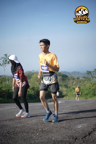 Race photo from Kelud Vertical Challenge 2024