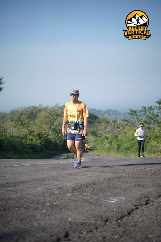 Race photo from Kelud Vertical Challenge 2024