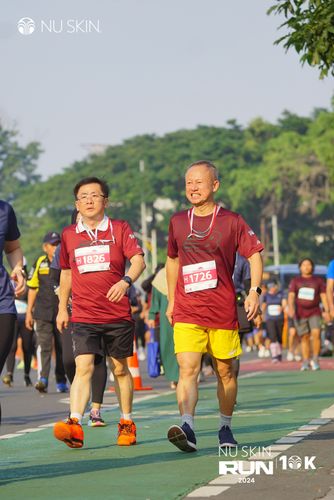 Race photo from Nu Skin Run 10K