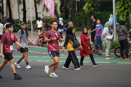 Race photo from Assurance Fun Run 2024