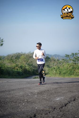 Race photo from Kelud Vertical Challenge 2024