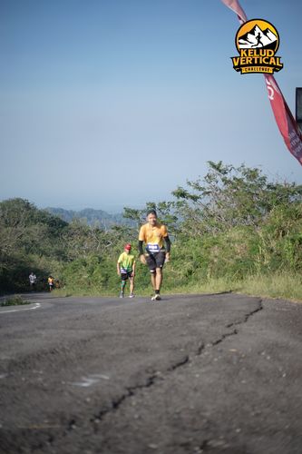 Race photo from Kelud Vertical Challenge 2024
