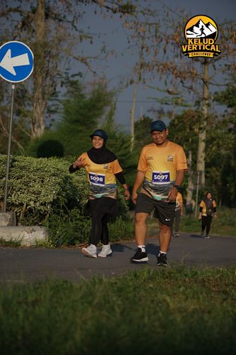 Race photo from Kelud Vertical Challenge 2024