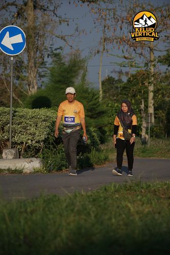 Race photo from Kelud Vertical Challenge 2024