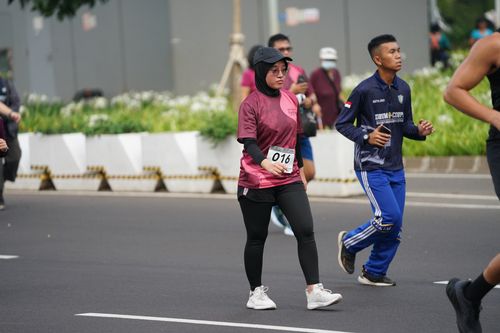 Race photo from Assurance Fun Run 2024