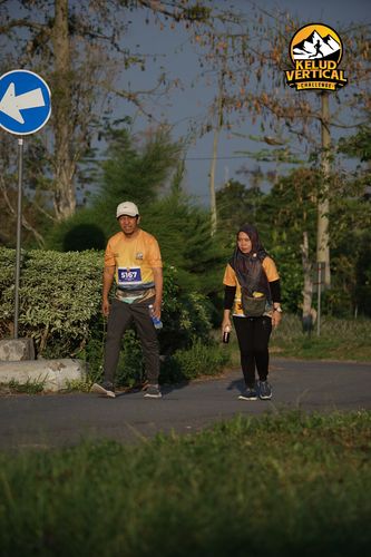 Race photo from Kelud Vertical Challenge 2024
