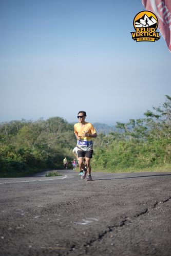 Race photo from Kelud Vertical Challenge 2024