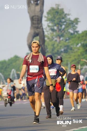 Race photo from Nu Skin Run 10K