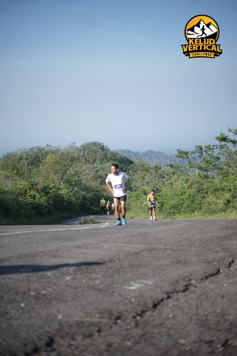 Race photo from Kelud Vertical Challenge 2024