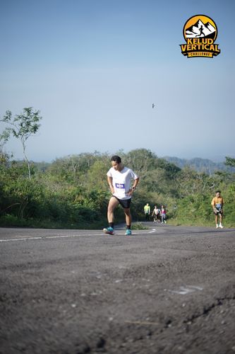 Race photo from Kelud Vertical Challenge 2024