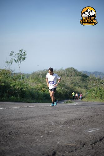 Race photo from Kelud Vertical Challenge 2024