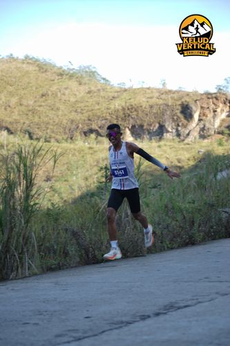 Race photo from Kelud Vertical Challenge 2024