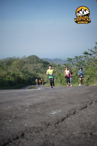 Race photo from Kelud Vertical Challenge 2024