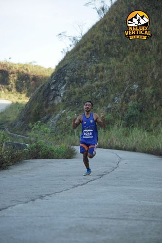 Race photo from Kelud Vertical Challenge 2024