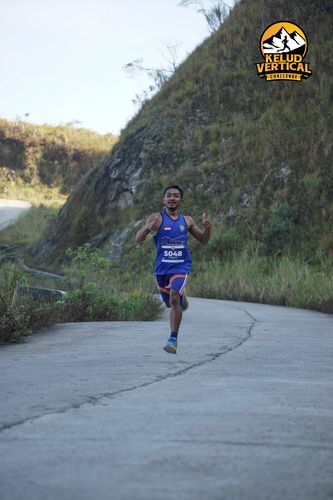Race photo from Kelud Vertical Challenge 2024