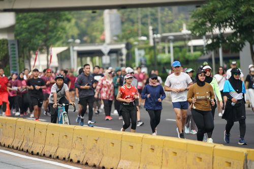 Race photo from Assurance Fun Run 2024
