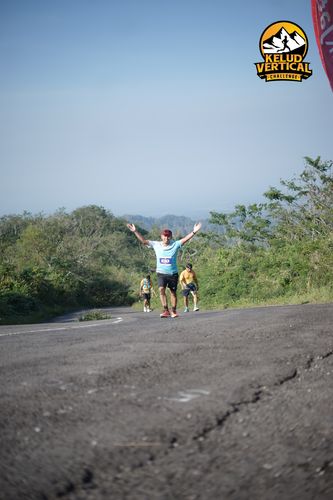 Race photo from Kelud Vertical Challenge 2024