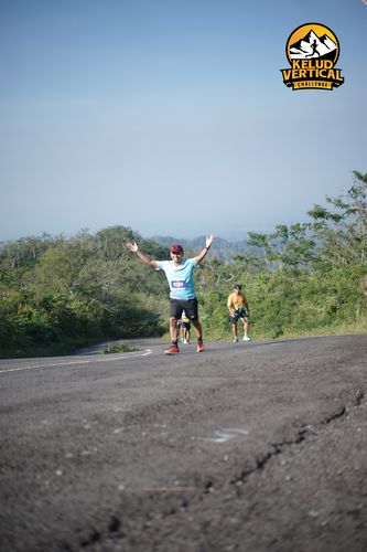 Race photo from Kelud Vertical Challenge 2024