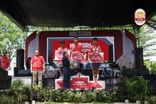 Race photo from Kediri Half Marathon 2025
