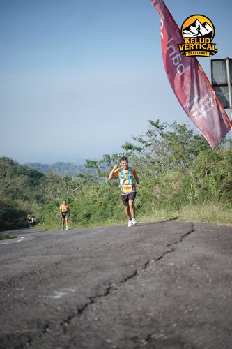Race photo from Kelud Vertical Challenge 2024