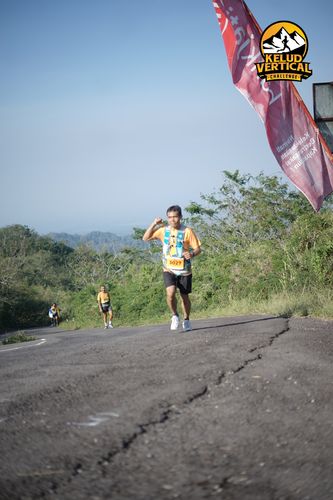 Race photo from Kelud Vertical Challenge 2024