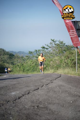 Race photo from Kelud Vertical Challenge 2024