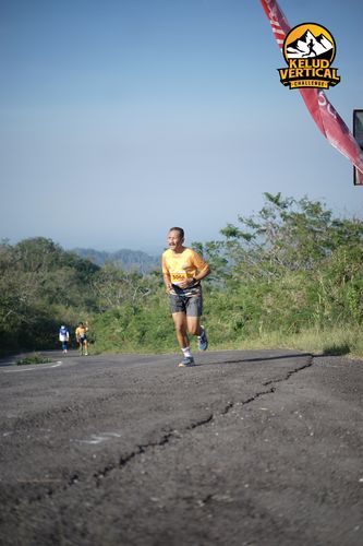Race photo from Kelud Vertical Challenge 2024