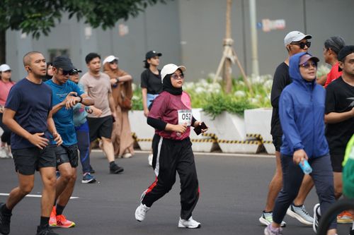 Race photo from Assurance Fun Run 2024