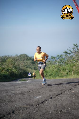 Race photo from Kelud Vertical Challenge 2024