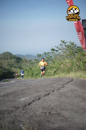 Race photo from Kelud Vertical Challenge 2024
