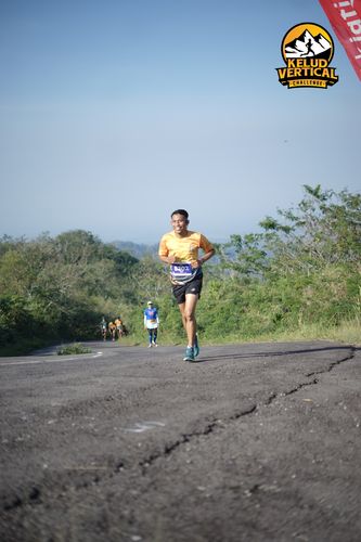 Race photo from Kelud Vertical Challenge 2024