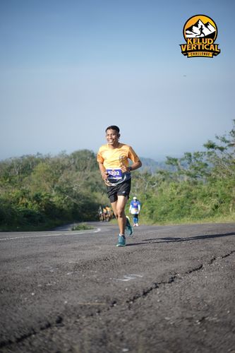 Race photo from Kelud Vertical Challenge 2024