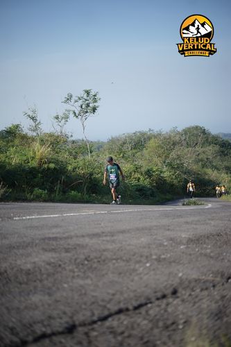 Race photo from Kelud Vertical Challenge 2024