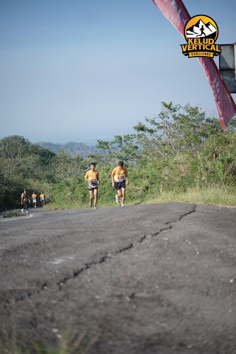 Race photo from Kelud Vertical Challenge 2024