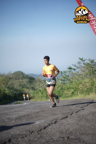 Race photo from Kelud Vertical Challenge 2024