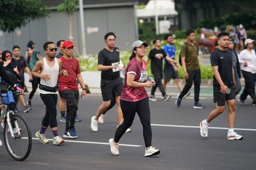 Race photo from Assurance Fun Run 2024