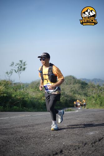 Race photo from Kelud Vertical Challenge 2024