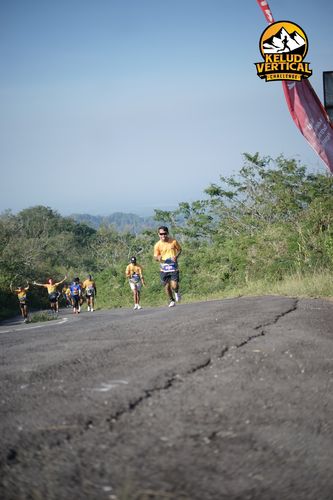 Race photo from Kelud Vertical Challenge 2024