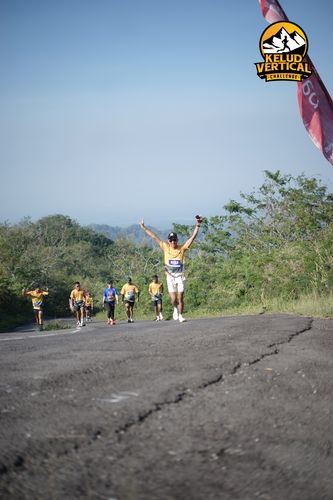 Race photo from Kelud Vertical Challenge 2024