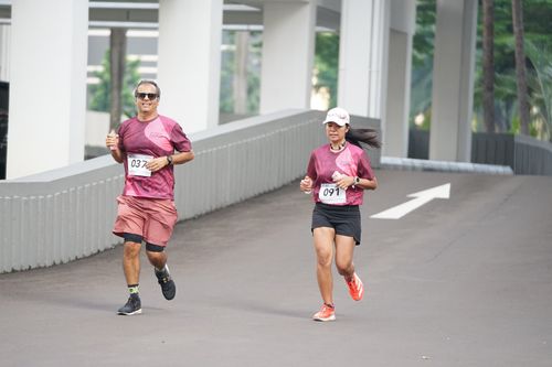 Race photo from Assurance Fun Run 2024