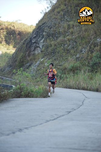 Race photo from Kelud Vertical Challenge 2024