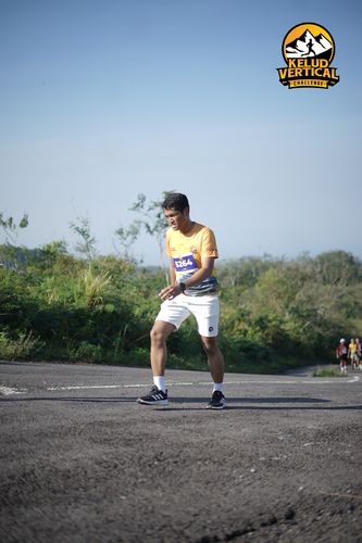 Race photo from Kelud Vertical Challenge 2024