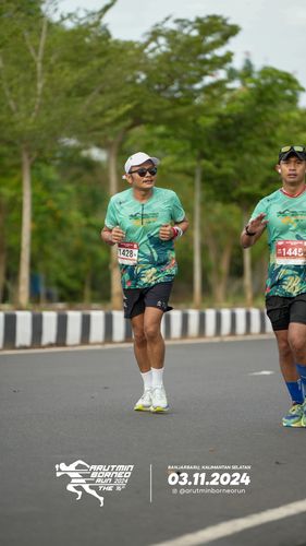 Race photo from Arutmin Borneo Run 2024