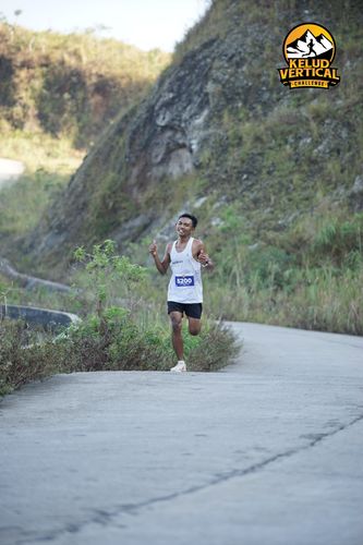 Race photo from Kelud Vertical Challenge 2024