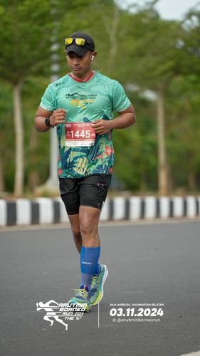 Race photo from Arutmin Borneo Run 2024