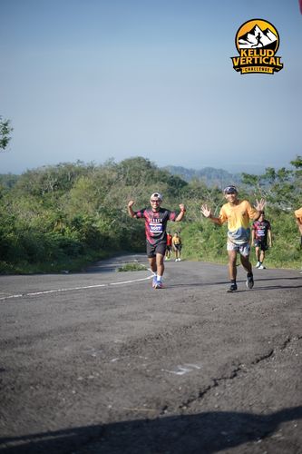 Race photo from Kelud Vertical Challenge 2024