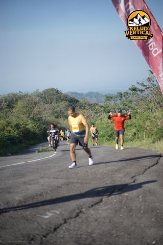 Race photo from Kelud Vertical Challenge 2024